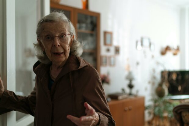 Z życia wzięte. "Sąsiadka przychodziła niby na kawę, a wychodziła najedzona na kilka dni": W końcu powiedziałam dość