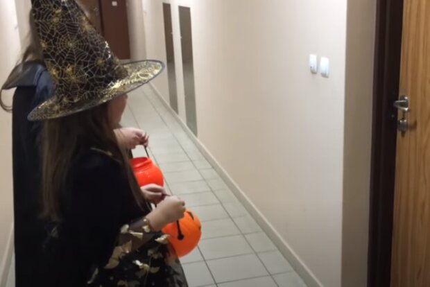 Halloweenowe zbieranie cukierków/YouTube @Maja Queen