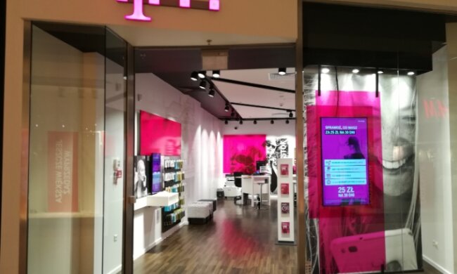 T-Mobile rozwiązuje umowy. To duży problem dla setek Polaków