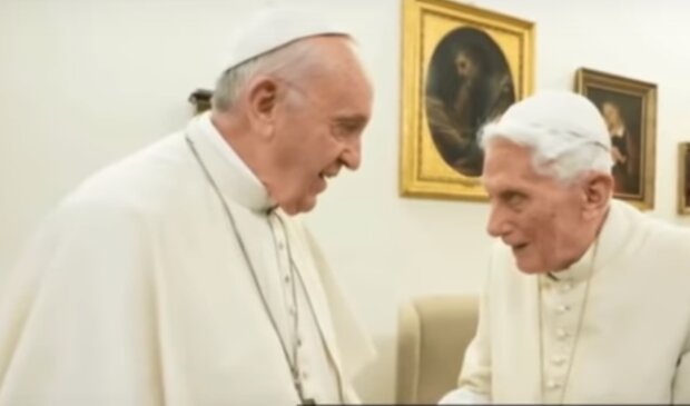 Papież Franciszek i Benedykt XVI/YouTube @MJM Network