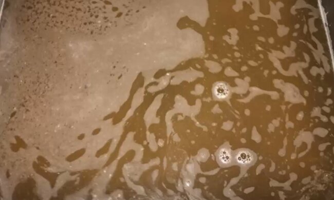 zlew, screen Youtube @alipoleznosti