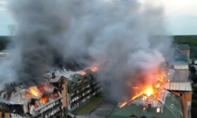 pożar w Ząbkach, screeen Youtube @WawaHotNews24