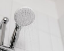 Ten sygnał można zauważyć podczas kąpieli. To może być objaw poważnej choroby