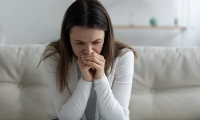 Kobieta/YouTube @Ploteczki