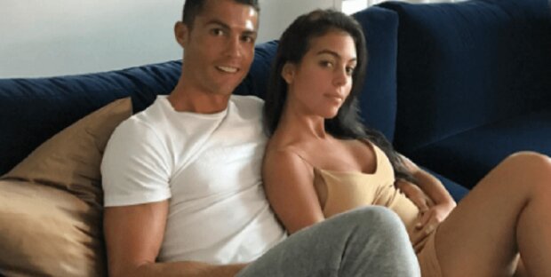 Bajkowe urodziny córki Cristiano Ronaldo. Piłkarz opublikował zdjęcie z rodzinnej uroczystości