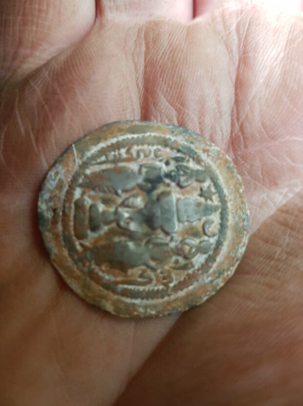 IX-wieczna moneta (źródło: Facebook Muzeum w Lęborku)