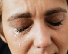 Z życia wzięte. "Wybrałam młodszego mężczyznę, kiedy mój mąż gasł": Teraz ludzie plują, jakbym nie miała prawa żyć