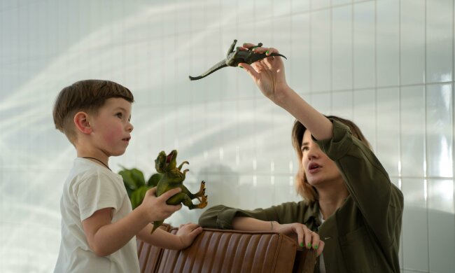 Z życia wzięte. "Wychowuję syna sama, odkąd mąż porzucił rodzinę": Gdy po latach wrócił, mój syn stanął po jego stronie i poczułam się zdradzona