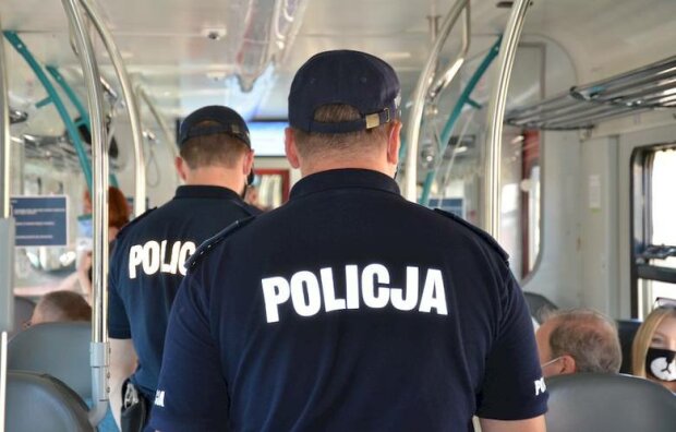 Gdańsk: wzmożone kontrole policji. Mieszkańcy mają problemy z dostosowaniem się do przepisów. Kilkaset pouczonych w ostatnim tygodniu