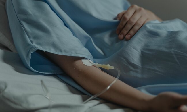 Nie chciał pożegnać ciężko chorej żony, choć namawiano go, by się poddał. Miesiącami śpiewał i tańczył przy jej łóżku, aż nastąpił przełom