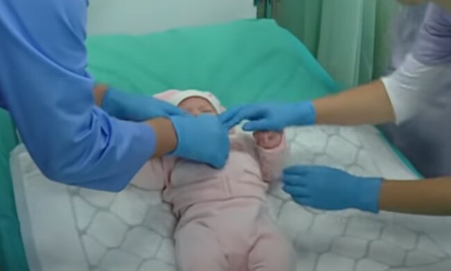 Niemowlę, szpital/YouTube @TVN Series