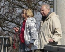 Jerzy Stuhr i jego żona wybrali się na spacer po Warszawie. Co z akcją „Zostań w domu”