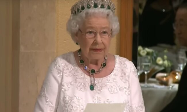 królowa Elżbieta II / YouTube: The Royal Family Channel