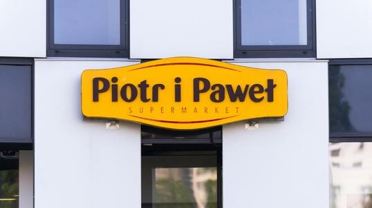 Znana Polska sieć znika z rynku. Przejmuje ją firma z RPA