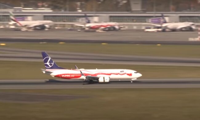 Samolot/YouTube @Telewizja w Polsce