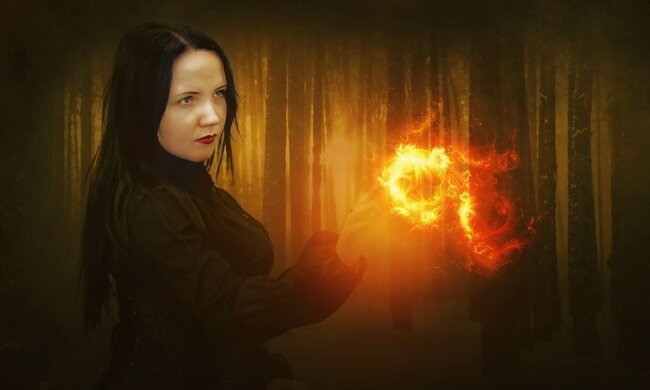 W jednym z Polskich domów uchwycono na kamerze coś, co przypomina zjawisko nadprzyrodzone. Opowieść 19-latka mrozi krew w żyłach [FILM]