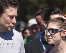 Grimes i Elon Musk. Źródło: youtube.com