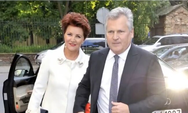 Aleksander i Jolanta Kwaśniewscy oddali w wyborach prezydenckich głosy. Wszyscy zwrócili uwagę na jedno