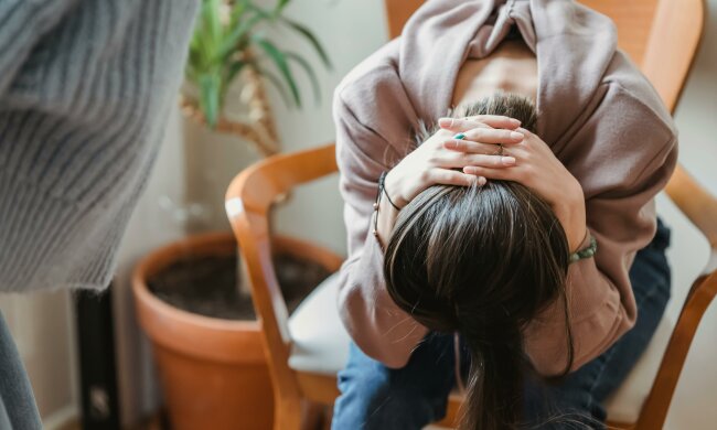 "Mąż zabiera mi całą wypłatę, bo twierdzi, że tylko on ma prawo decydować o pieniądzach": O wszystko muszę prosić, nawet o najtańsze podpaski