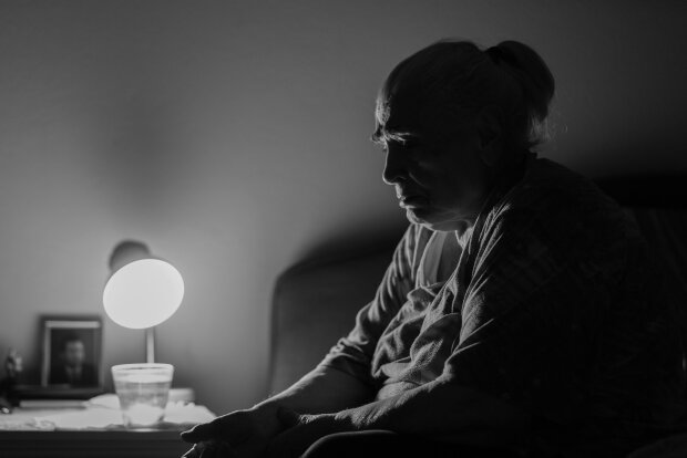 Z życia wzięte. "Moja synowa każe synowi szorować toaletę": Dla mnie to skandal, a on klęczy przed nią z pokorą