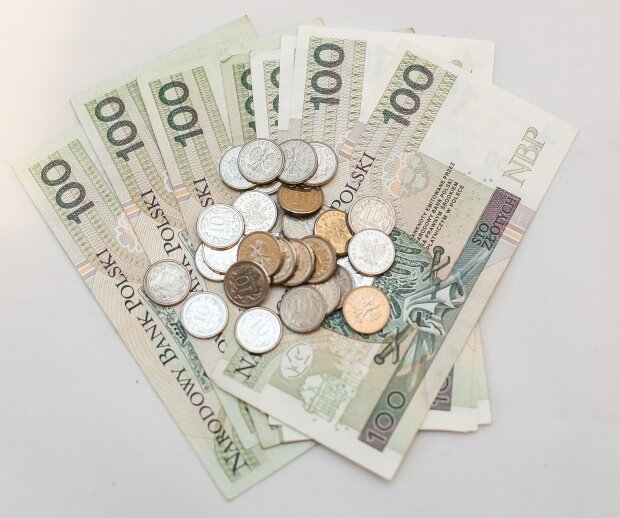 Nawet 2 tys. zł za wychowanie dzieci. Wielu rodziców wciąż nie korzysta z tego świadczenia