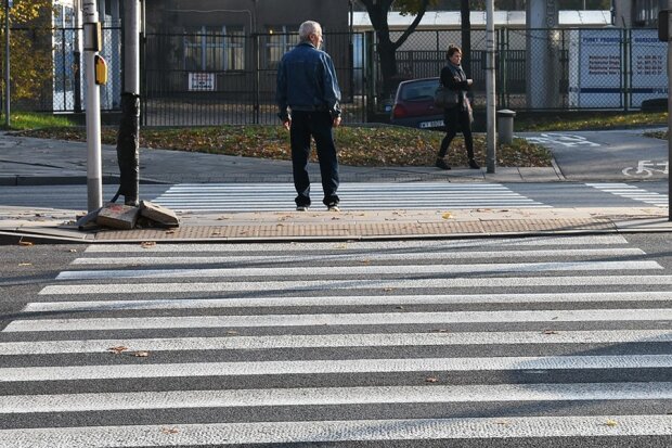 Nowe przepisy odnośnie pierwszeństwa na przejściach dla pieszych. Co się ma zmienić dla uczestników ruchu drogowego