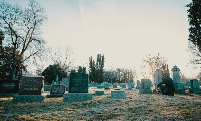 cmentarz @pexels