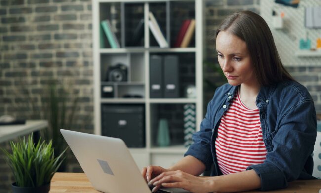 "Na zachcianki pasierbicy mąż zawsze znajdzie pieniądze": Dla mnie skąpi nawet na wizytę u lekarza, jakbym była w tym domu najmniej ważna