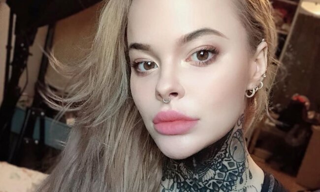 Monika Miller poddała się operacji pomniejszania biustu, źródło: Prosto z mostu