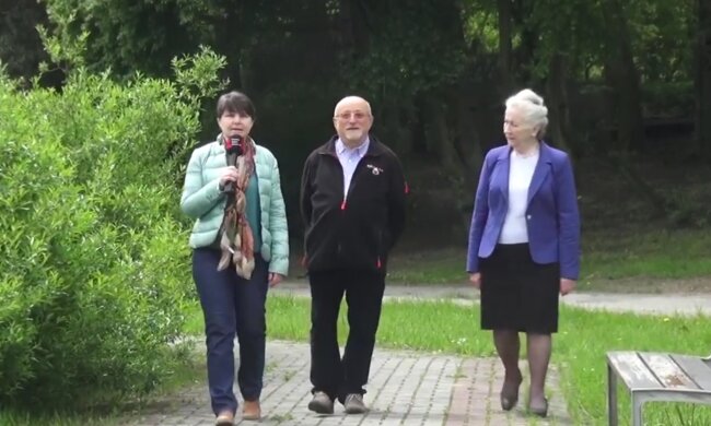 Seniorzy/ Screen Youtube