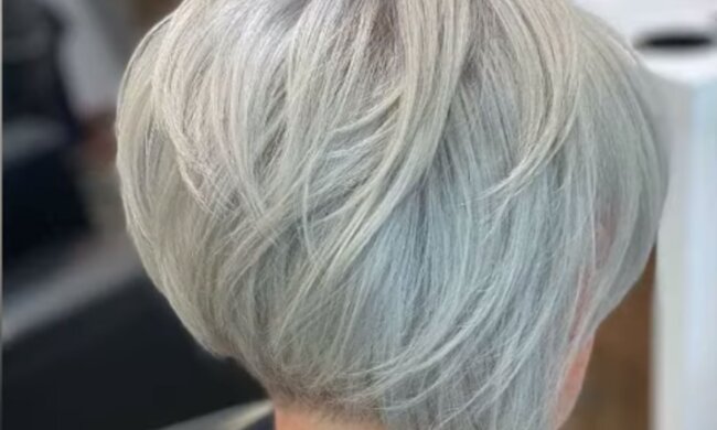 Fryzury po 50-tce/YouTube @Latesthairstylepedia