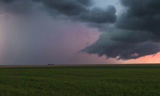 Złe wieści dla większości Polaków. Weekend ma przynieść w pogodzie coś, co zaskoczyło nawet synoptyków