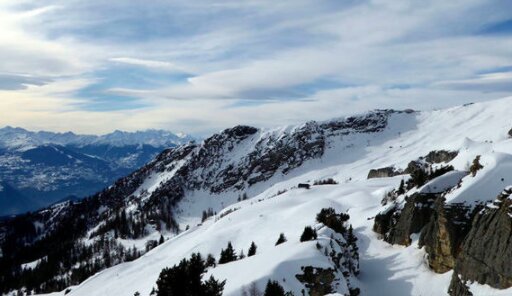 Dziwny śnieg! / express.co.uk