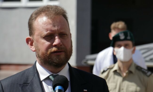 Łukasz Szumowski przerwał nagle swój urlop i w pośpiechu wrócił do pracy. Co się stało