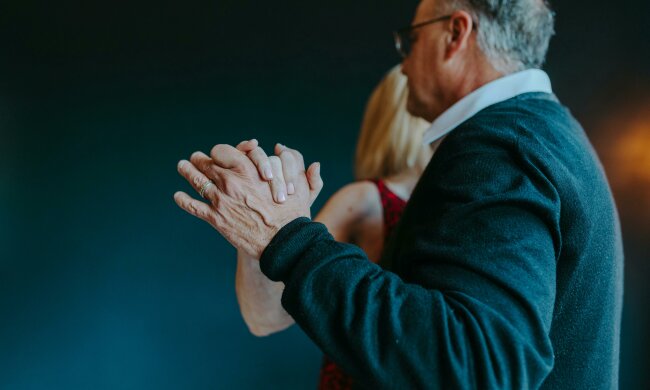 starsza para @pexels