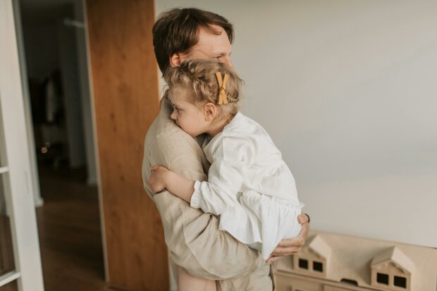 Z życia wzięte. "Jedna rozmowa z teściową wystarczyła": Mąż chce zrobić naszej córce test DNA