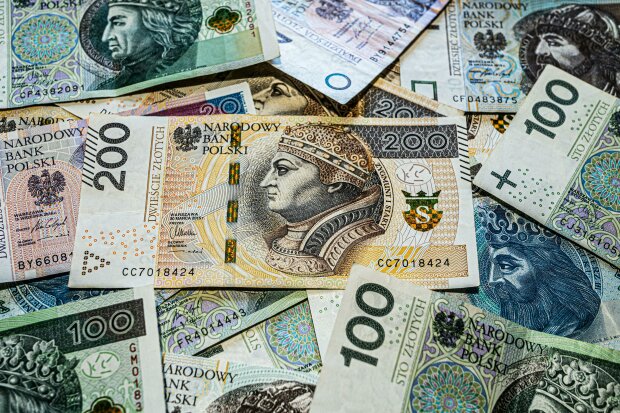 ZUS podnosi renty. Ponad milion osób dostanie więcej pieniędzy