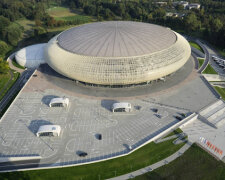 Kraków: służby specjalne pojawiły się na dachu Tauron Areny. Wiadomo już co tam się działo