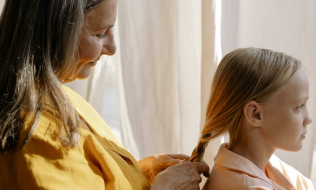 Z życia wzięte. "Uwielbiam moją wnuczkę, ale wstydzę się jej rodziców żyjących bez ślubu": Nie potrafię ich wyrwać z grzechu