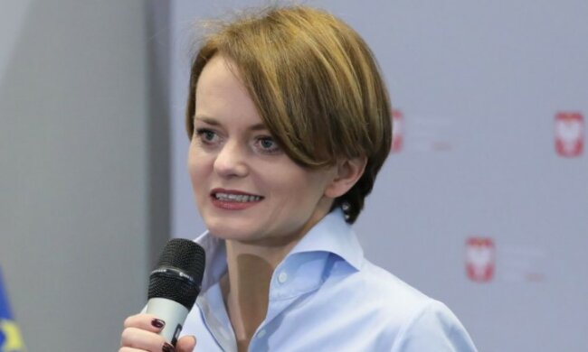 Wielkie oburzenie wokół słów, jakie popłynęły od Jadwigi Emilewicz na antenie TVN24. Co tak wzburzyło media