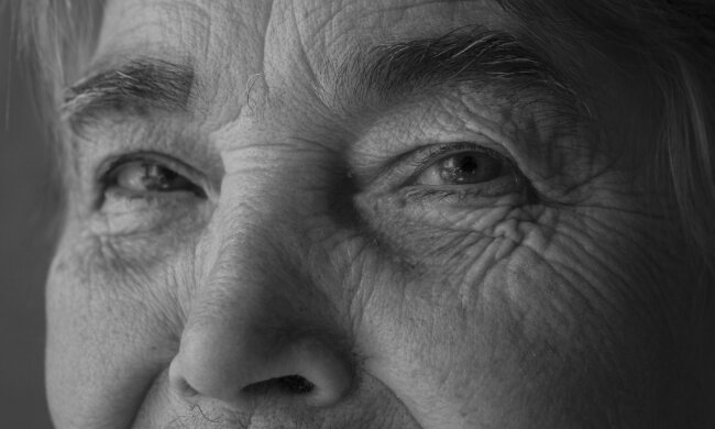 Z życia wzięte. "Córka przyjęła mnie pod swój dach, ale zesłała do piwnicy": Mówi, że mam się cieszyć, że w ogóle mam gdzie mieszkać