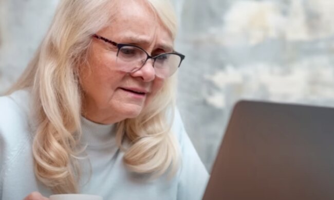 Kobieta/YouTube @Ploteczki