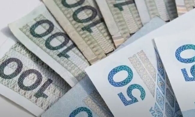 Niepokojące wieści dla beneficjentów programu 500 Plus. Ile przyjdzie nam czekać na świadczenie