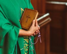 Wielkanoc zbliża się wielkimi krokami. Czy katolik może przyjąć Komunię bez spowiedzi