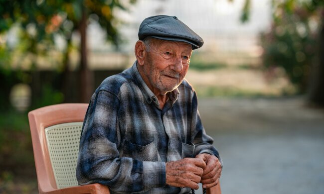 Z życia wzięte. "Zostałem tylko przelewem w domu opieki": Dlaczego moje dzieci nie przyjechały nawet na święta