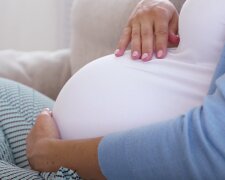 Ciężarna, poród, ciąża screen YouTube