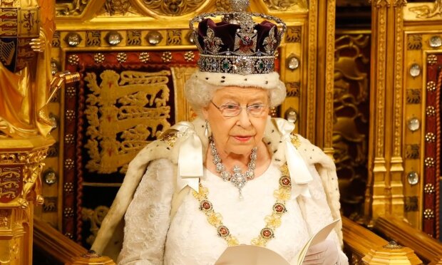 Królowa Elżbieta II. Źródło: Youtube Przeludna Wyspa