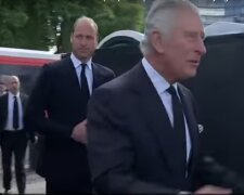 król Karol i książę William / YouTube: BBC News