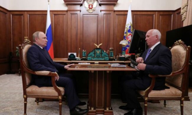 Władimir Putin i Siergiej Czemiezow/Twitter @Karrasamelia5