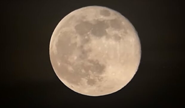 Pełnia księżyca/YouTube @KoszalinInfo - wydarzenia